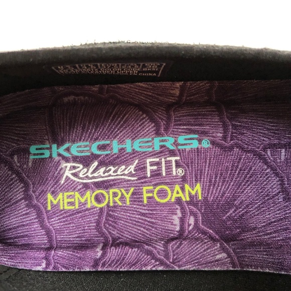 Skecher’s Relaxed Fit Memory Foam shoe. - Picture 2 of 4